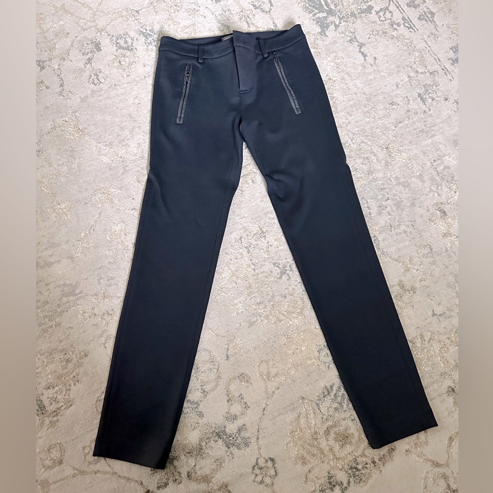 VINCE size 0 Navy pants w/ faux leather zipper